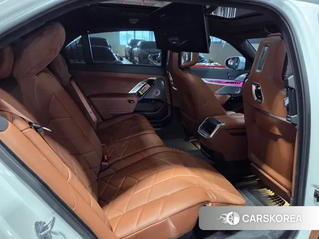 BMW i7 (G70) id 3016167 из Кореи 11