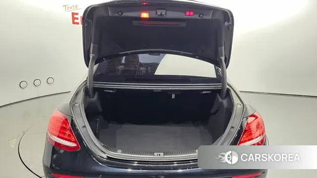Mercedes-Benz E-Class W213 id 3033919 из Кореи 11