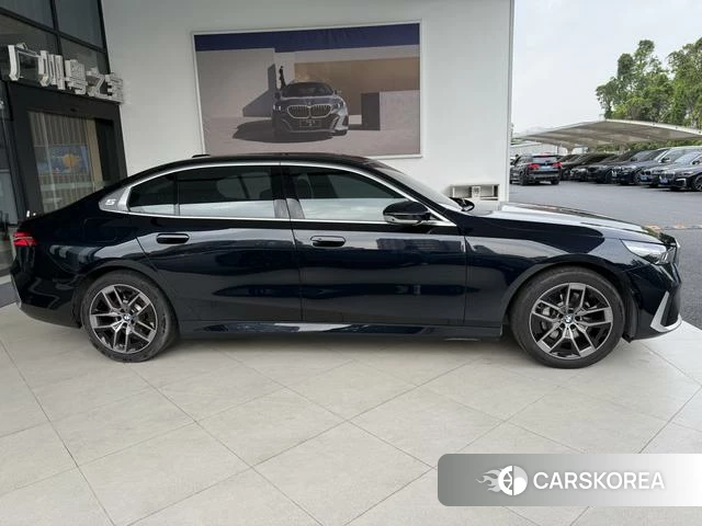 BMW 5 series id 4220918 из Китая 11
