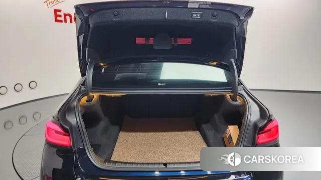 BMW 5 Series (G30) id 3348855 из Кореи 11