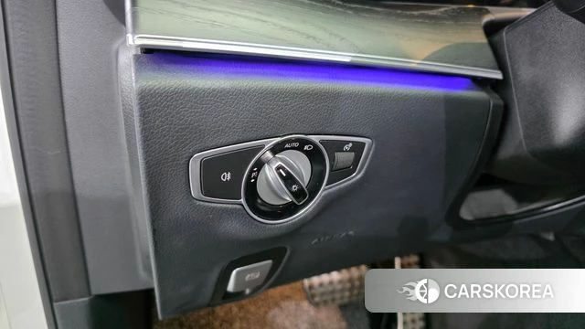 Mercedes-Benz E-Class W213 id 4716772 из Кореи 11