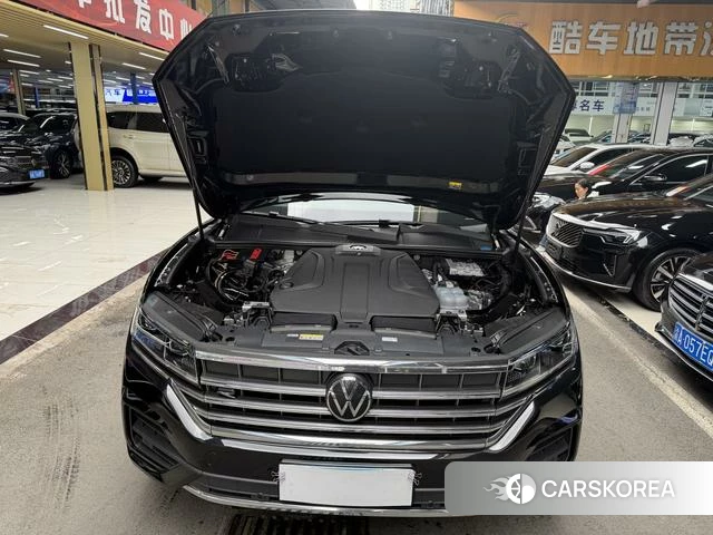 Volkswagen Touareg id 4271071 из Китая 11