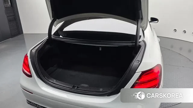 Mercedes-Benz E-Class W213 id 3656807 из Кореи 11