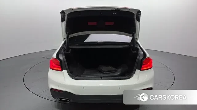 BMW 5 Series (G30) id 3514588 из Кореи 11