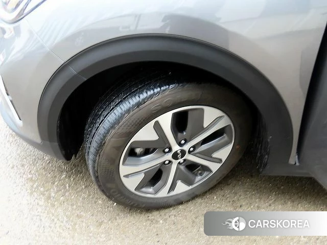Kia Niro Plus id 3806261 из Кореи 11
