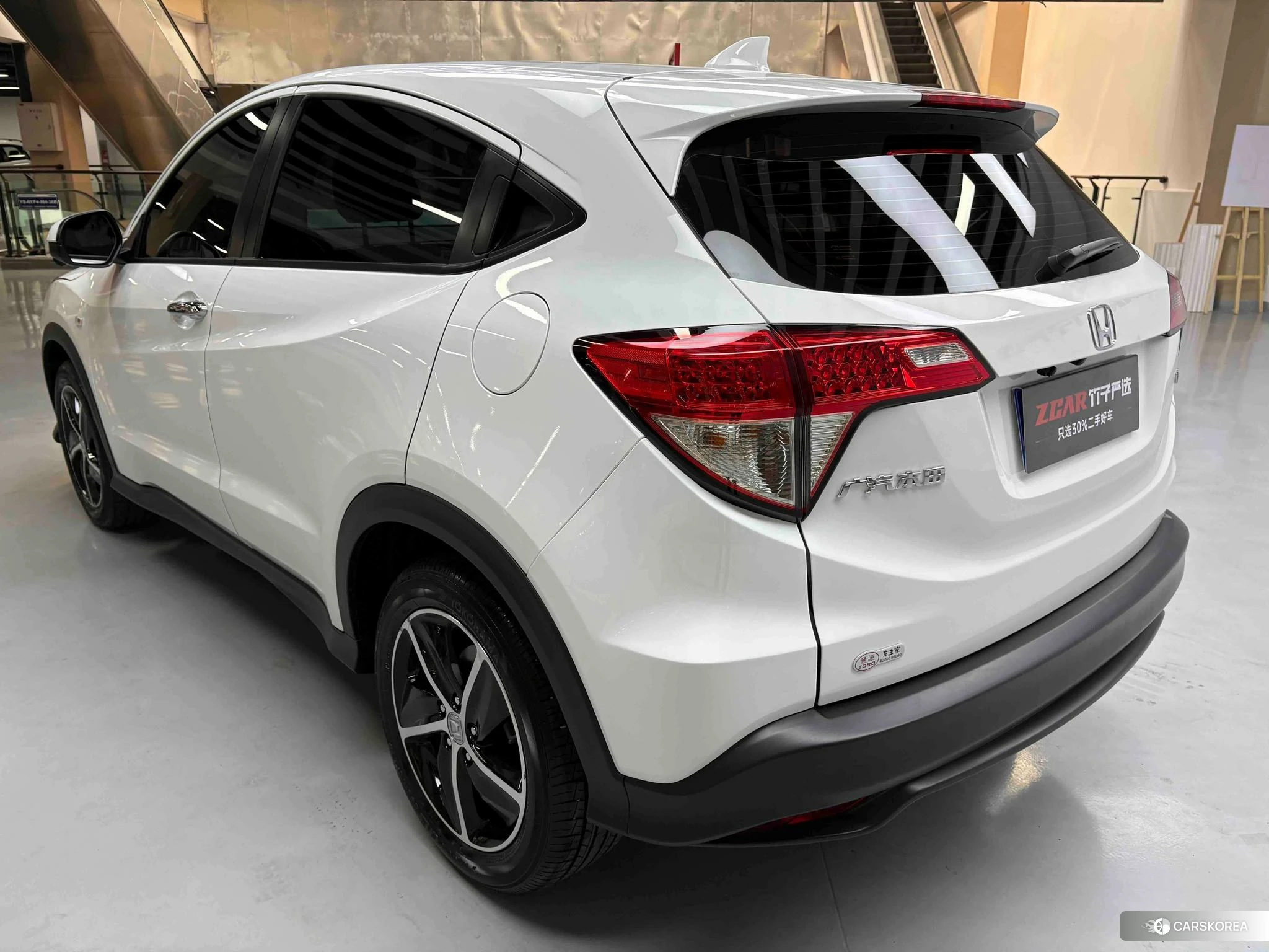 Honda Vezel id 4453836 из Китая 11