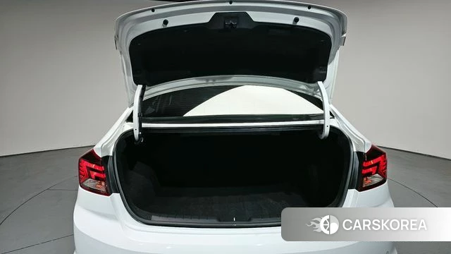 Hyundai The New Avante AD id 4339494 из Кореи 11