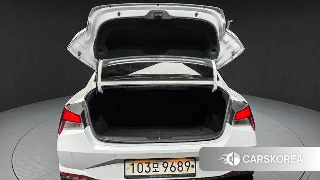 Hyundai Avante Hybrid (CN7) id 4632382 из Кореи 11