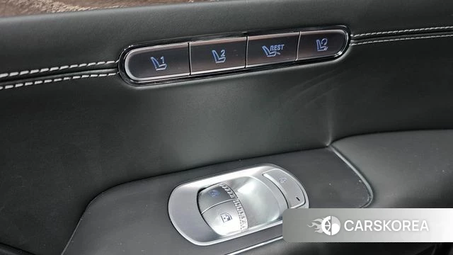 Genesis G90 (RS4) id 4730948 из Кореи 11