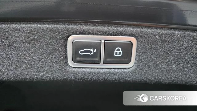 Hyundai Grandeur (GN7) id 3914756 из Кореи 11