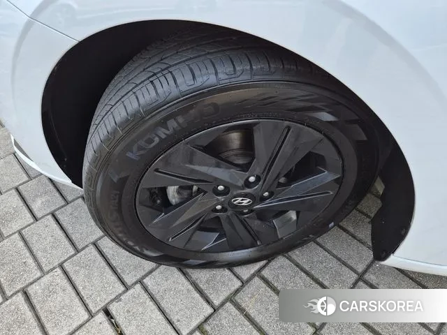 Hyundai Avante (CN7) id 3389351 из Кореи 11