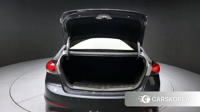 Hyundai Avante AD id 3779236 из Кореи 11