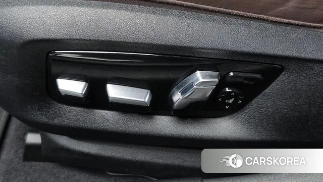 BMW 5 Series (G30) id 4749454 из Кореи 11