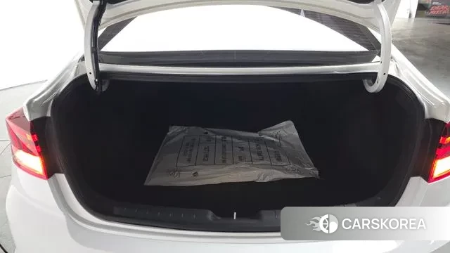 Hyundai The New Avante AD id 3728326 из Кореи 11