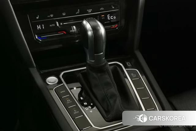 Volkswagen Magotan PHEV id 4276260 из Китая 11