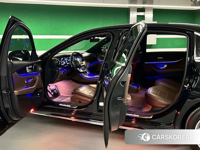 Mercedes-Benz E-class id 4277127 из Китая 11