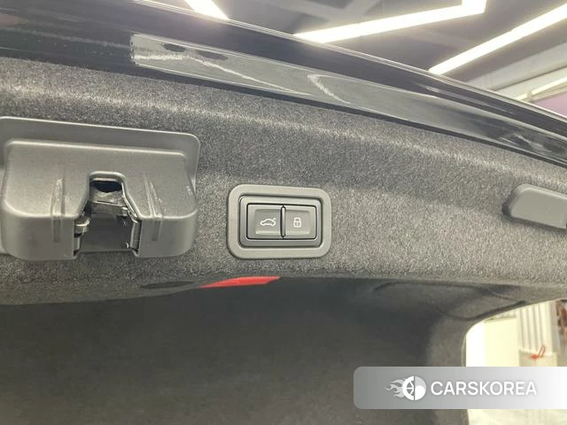 Audi A6L id 4272851 из Китая 11