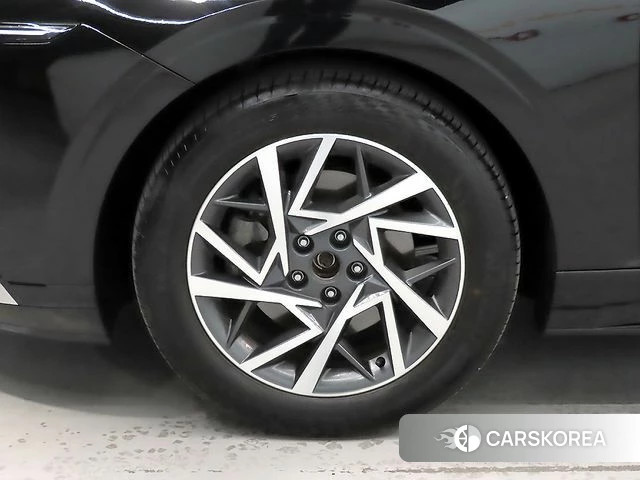 Hyundai Grandeur (GN7) id 4243004 из Кореи 11