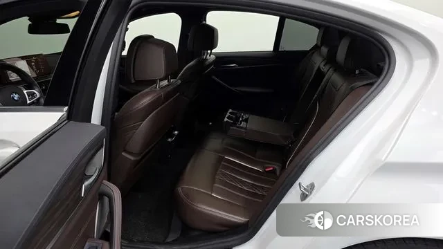 BMW 5 Series (G30) id 3012792 из Кореи 11