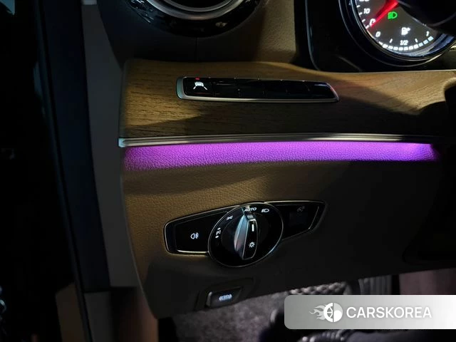 Mercedes-Benz E-Class W213 id 3820614 из Кореи 11