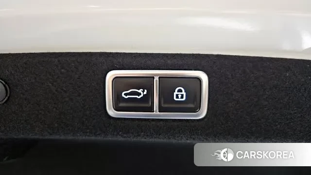 Hyundai Grandeur (GN7) id 3168296 из Кореи 11