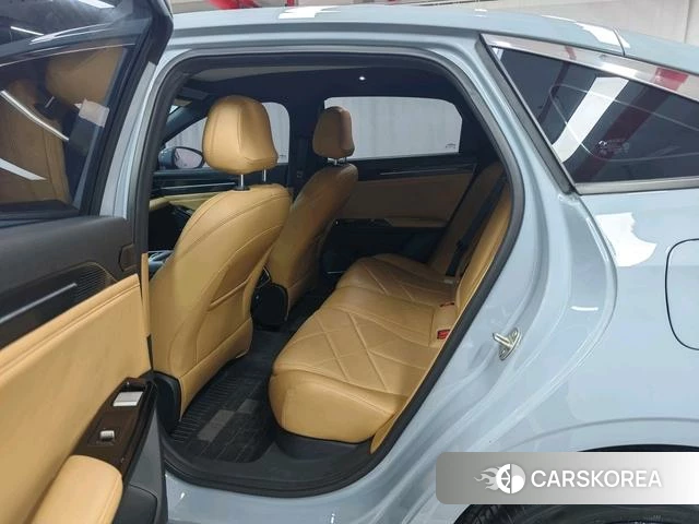 Geely Galaxy Galaxy L6 id 4209294 из Китая 11