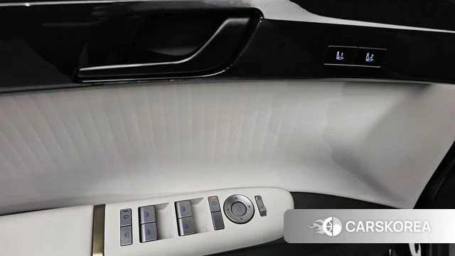 Hyundai Grandeur Hybrid (GN7) id 4585028 из Кореи 11