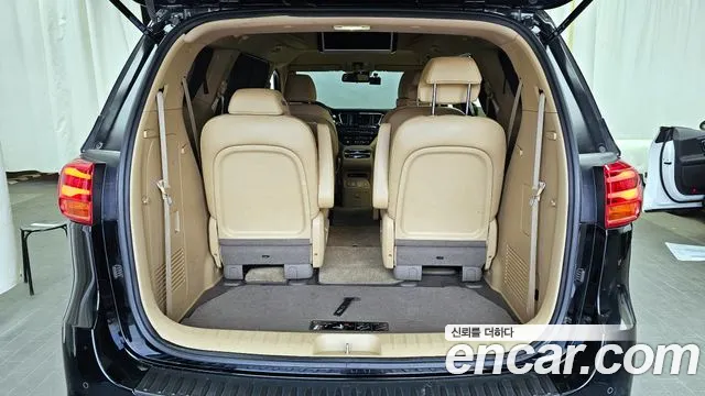 Kia The New Carnival id 2296341 из Кореи 11