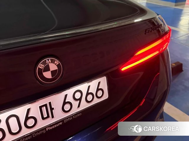 BMW 5 Series (G60) id 4419577 из Кореи 11