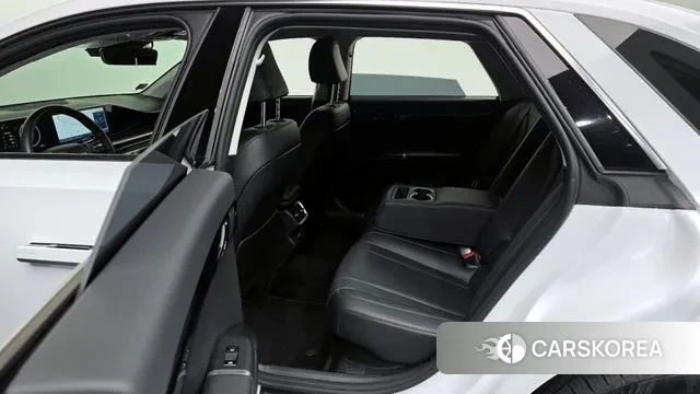 Hyundai Grandeur Hybrid (GN7) id 3027001 из Кореи 11