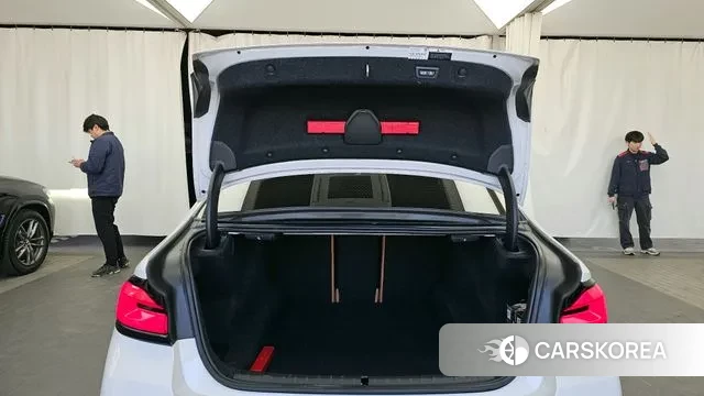 BMW 5 Series (G30) id 3788531 из Кореи 11