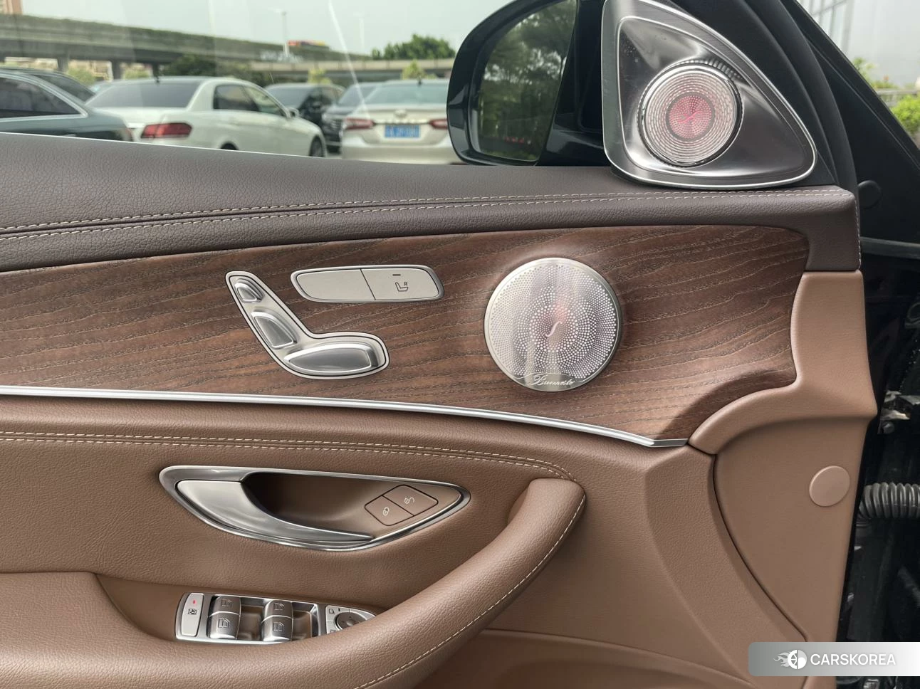 Mercedes-Benz E-class id 4419388 из Китая 11