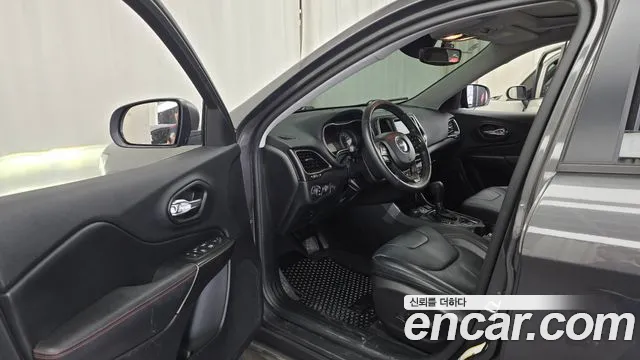 Jeep Cherokee (KL) id 2546761 из Кореи 11