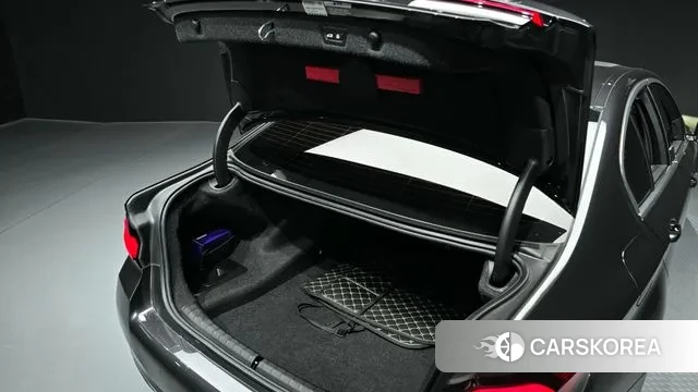 BMW 5 Series (G30) id 2984781 из Кореи 11