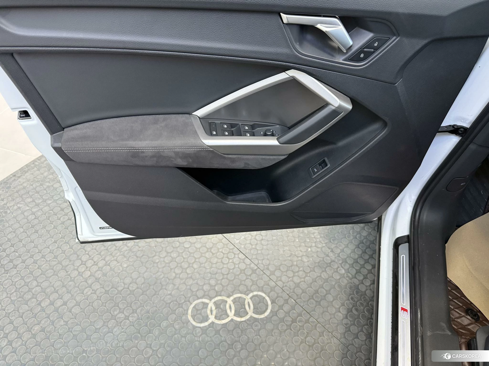 Audi Q3 id 4512623 из Китая 11