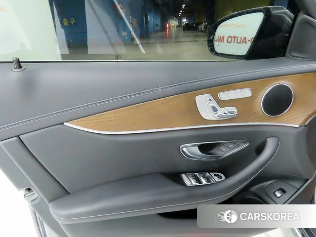 Mercedes-Benz E-Class W213 id 4721895 из Кореи 11