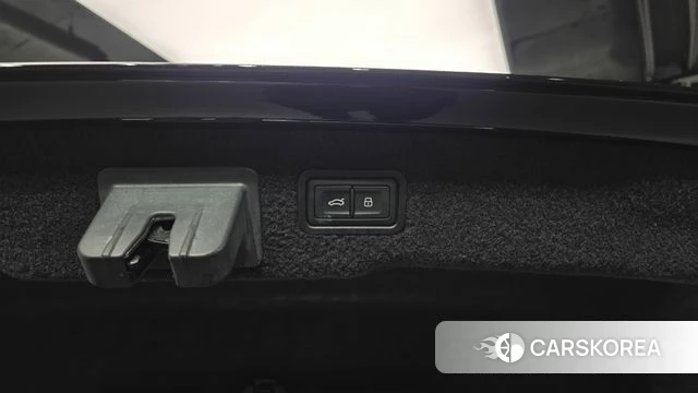 Audi A8 (D5) id 3935360 из Кореи 11