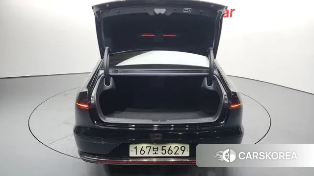 Hyundai Grandeur (GN7) id 3620493 из Кореи 11