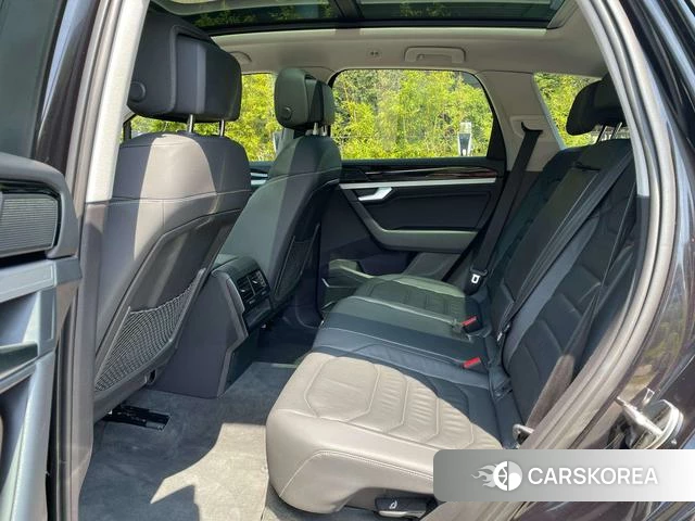 Volkswagen Touareg id 4276678 из Китая 11