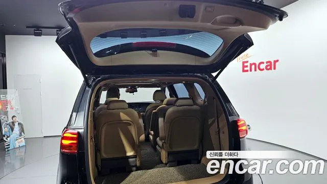 Kia The New Carnival id 2802380 из Кореи 11