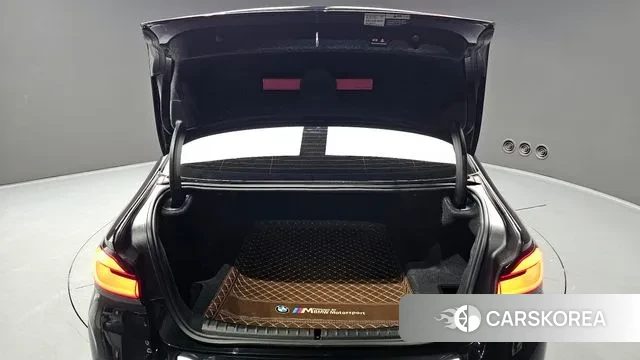 BMW 5 Series (G30) id 3751700 из Кореи 11