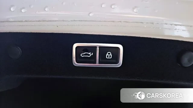 Hyundai Grandeur (GN7) id 3758825 из Кореи 11