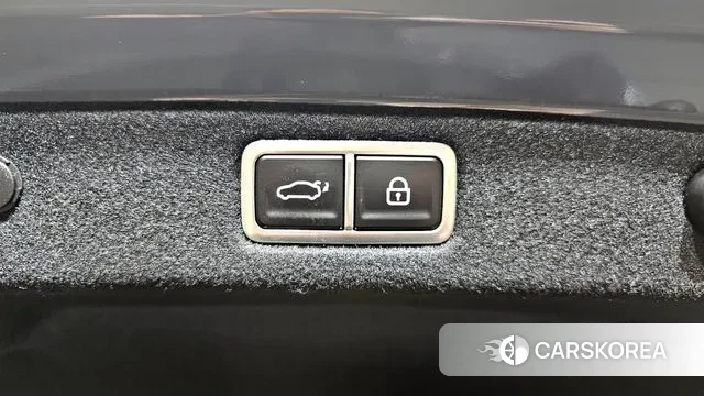 Hyundai Grandeur (GN7) id 2983892 из Кореи 11