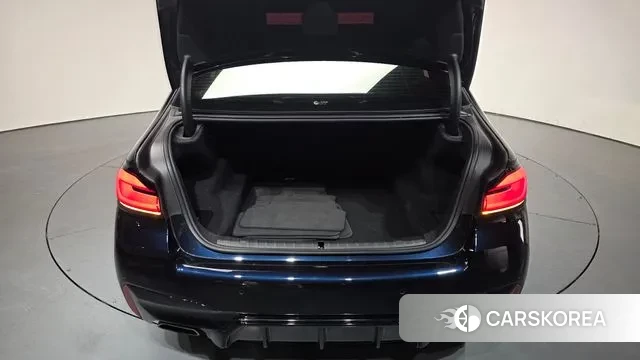 BMW 5 Series (G30) id 3185697 из Кореи 11