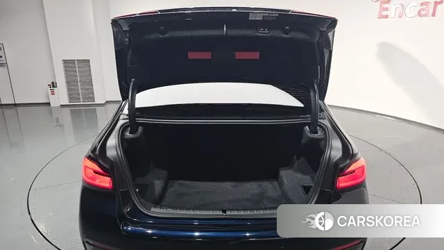 BMW 5 Series (G30) id 3032007 из Кореи 11