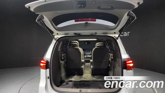 Kia The New Carnival id 2467329 из Кореи 11