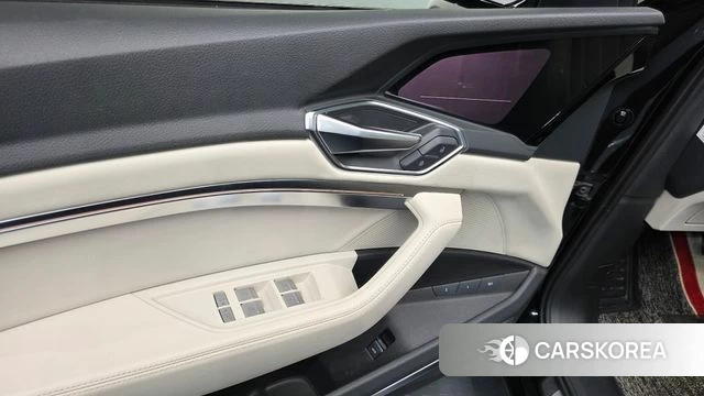 Audi e-Tron id 4444937 из Кореи 11