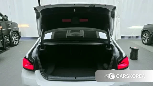 BMW 5 Series (G30) id 3432238 из Кореи 11