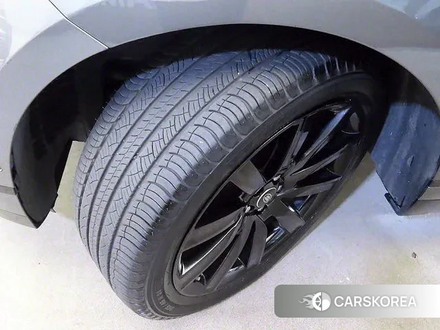 Land Rover Range Rover Velar id 3045605 из Кореи 11