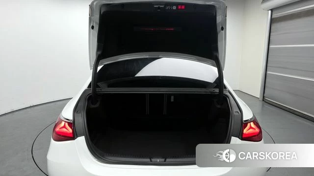 Mercedes-Benz E-Class W214 id 3902404 из Кореи 11